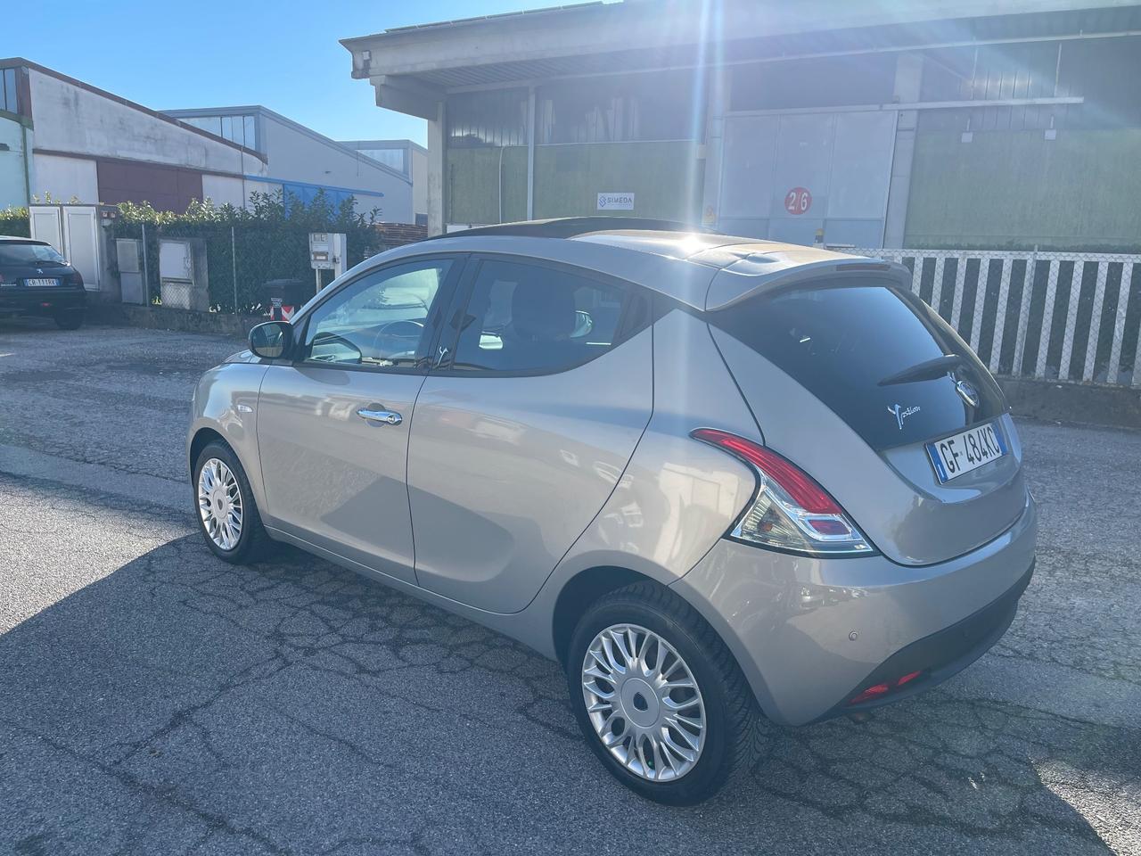 Lancia Ypsilon 1.3 MJT NEOPATENTATI