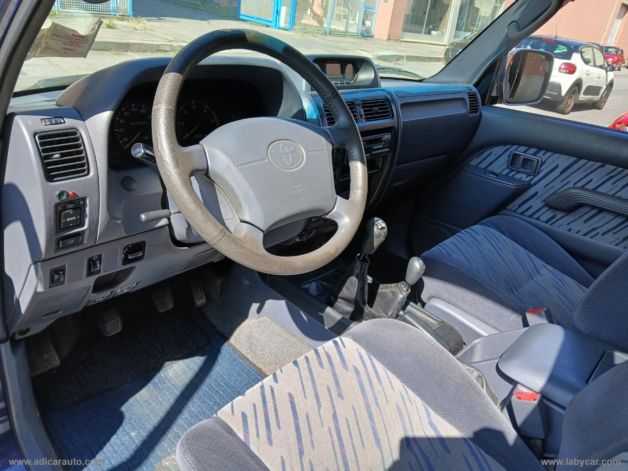 TOYOTA Land Cruiser 3.0 TD 5p.