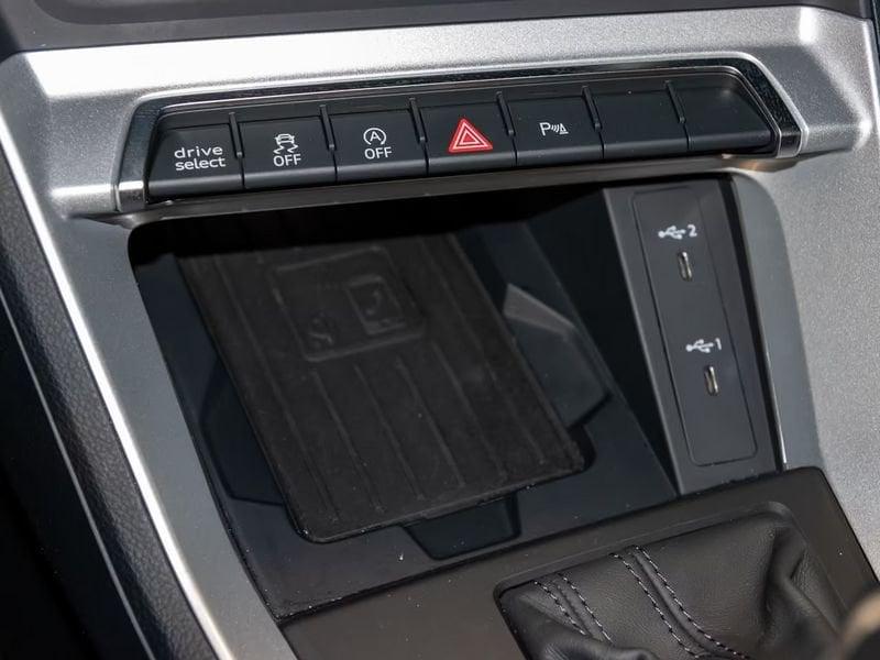 Audi Q3 Q3 SPB 40 TFSI quattro S tronic S line Black Pack Tetto 19" Cockpit