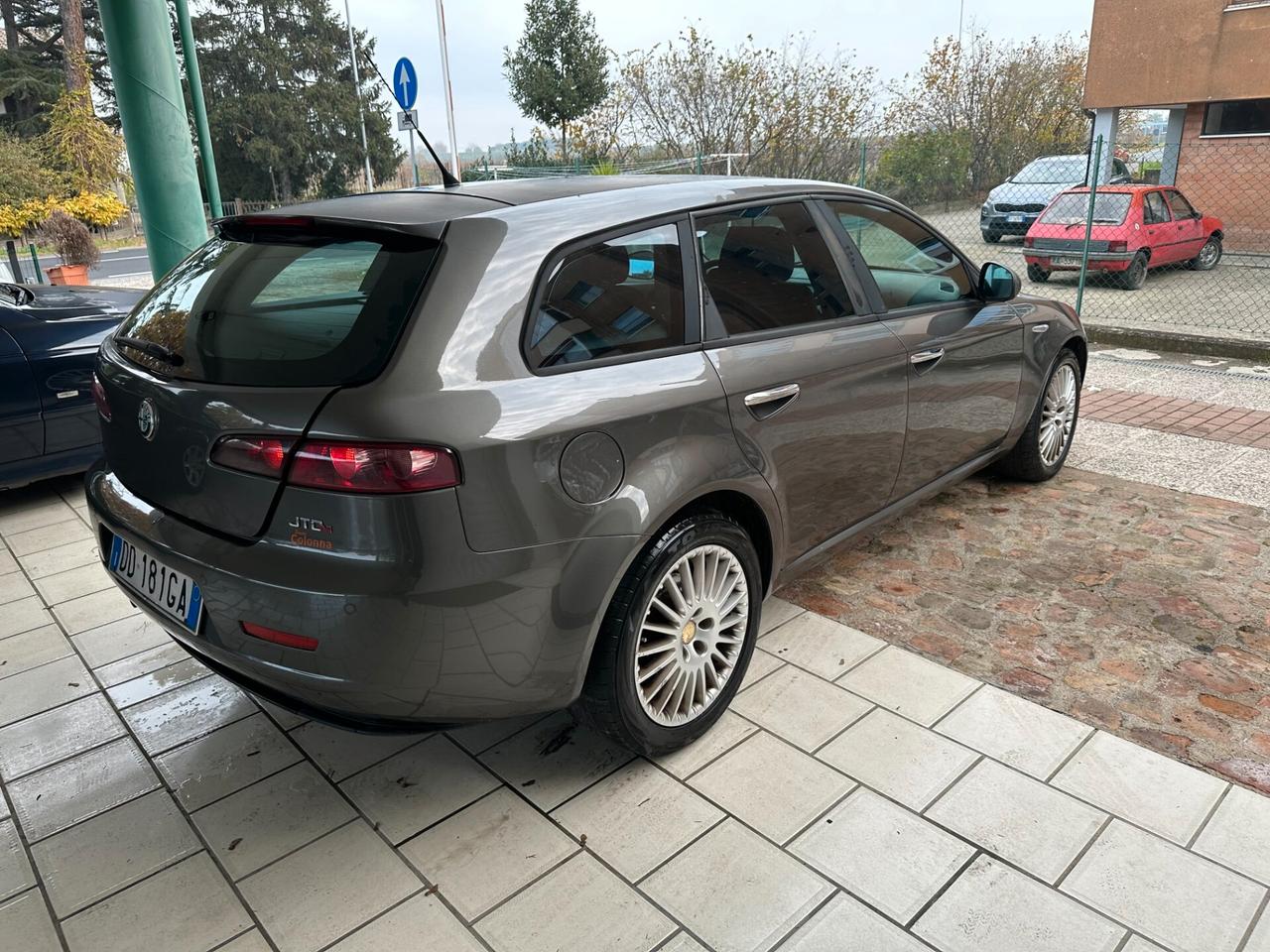 Alfa Romeo 159 1.9 JTDm SPORTWAGON (12 RATE)