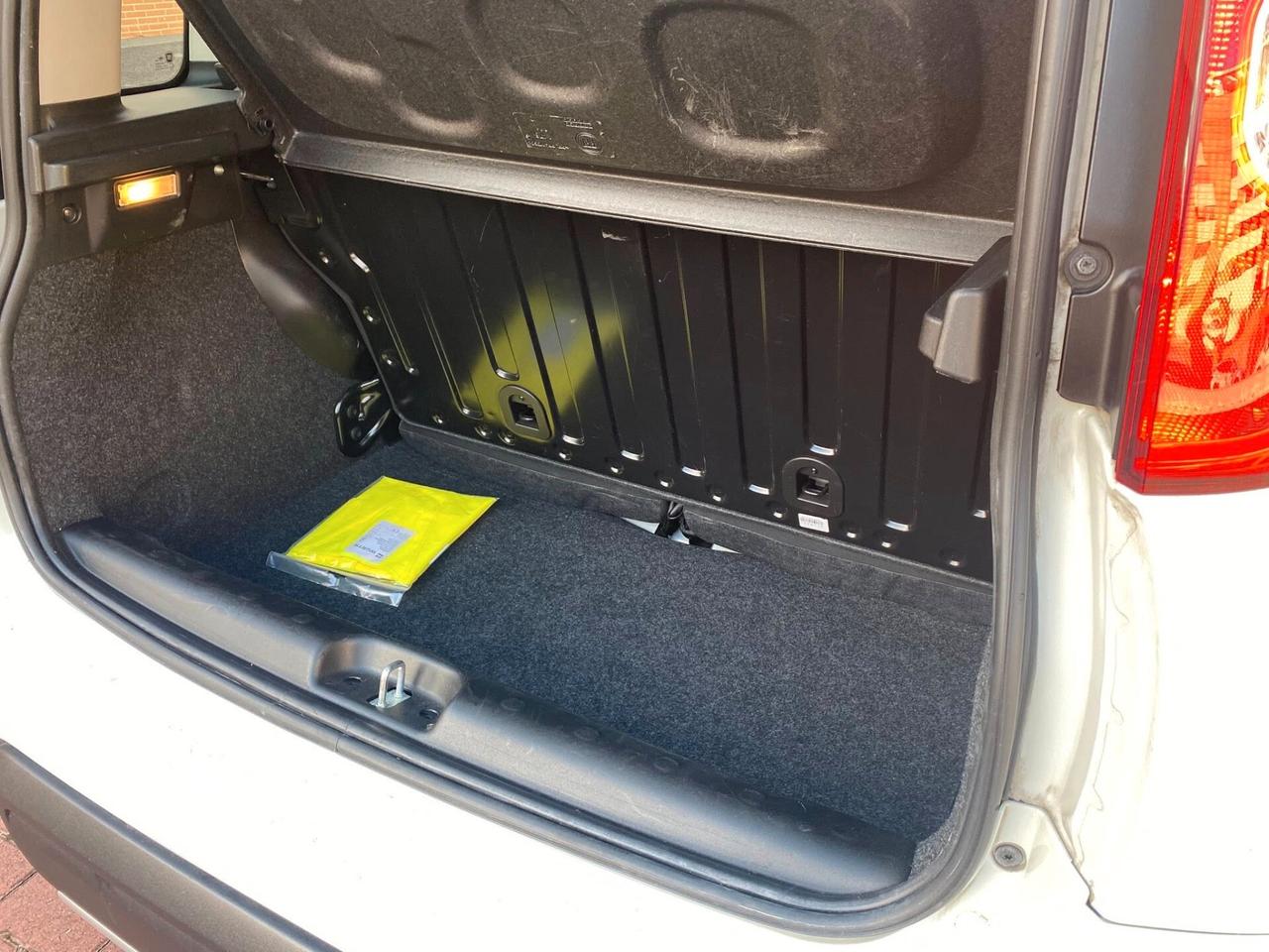 FIAT PANDA HYBRID CITY LIFE NEOPATENTATI
