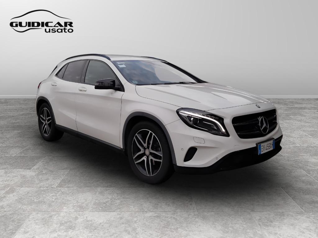 Mercedes-Benz GLA-X156 2014 - GLA 220 d (cdi) Sport 4matic 170cv auto