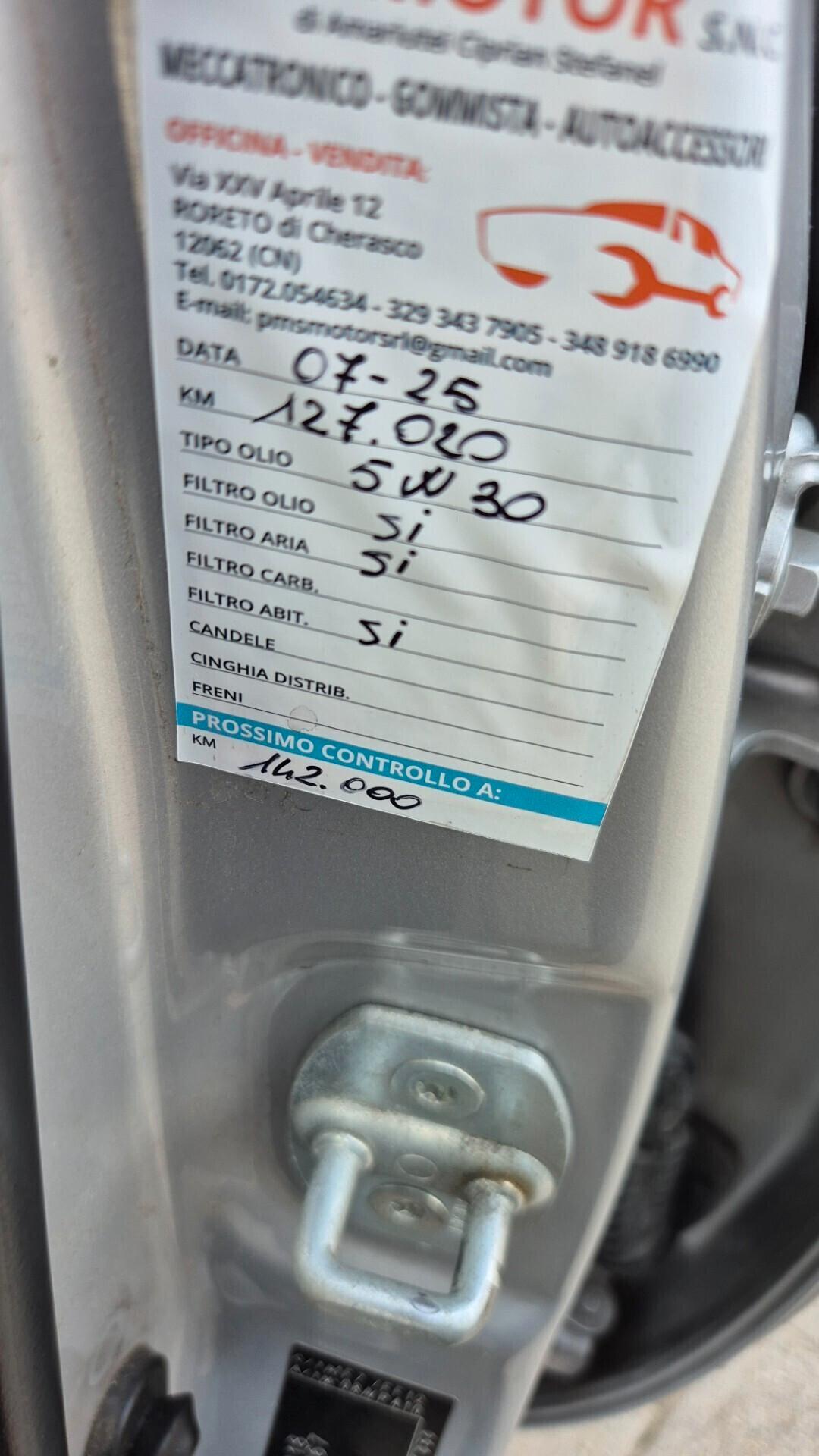 Toyota Auris 1.8 hybrid/Neopatentati/Automatica/SOLO 130.000km