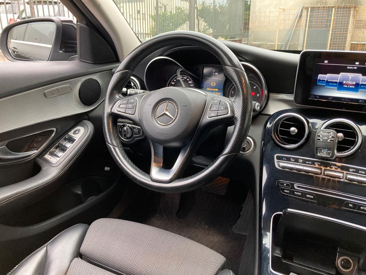 MERCEDES C220 D