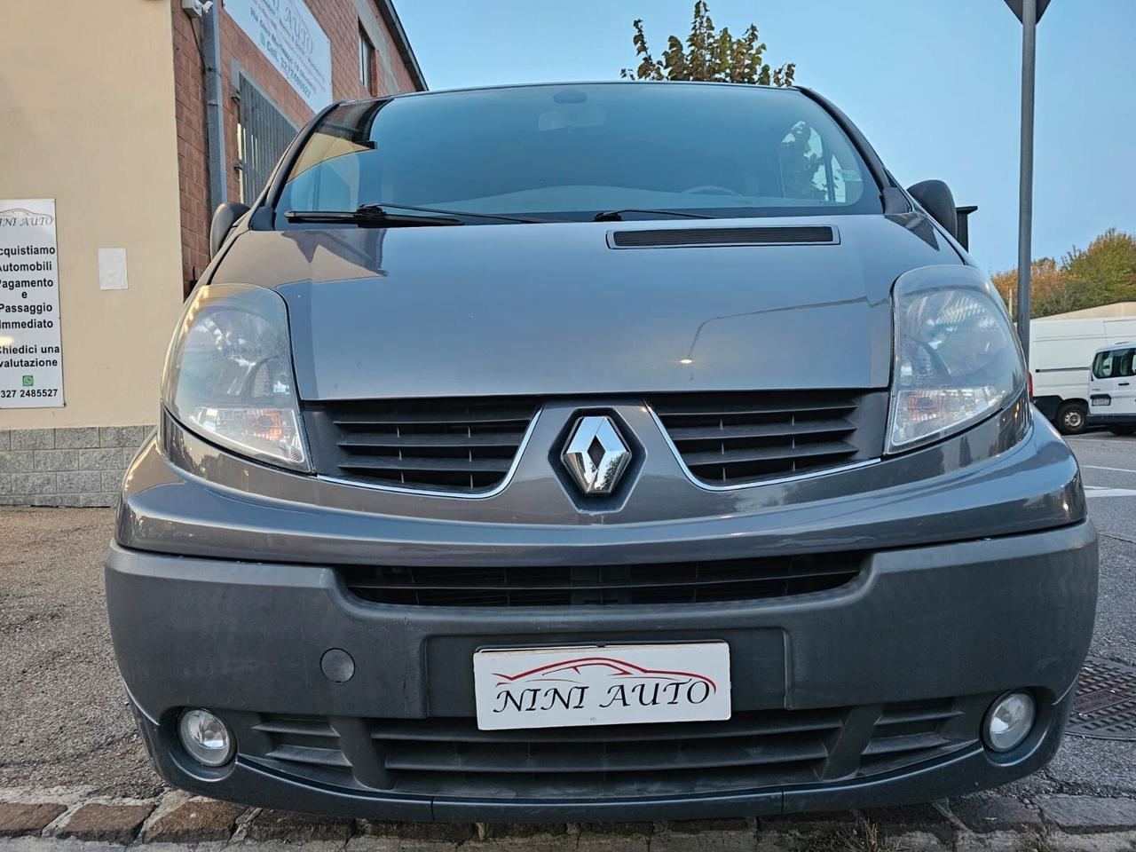 Renault Trafic 2.5 dCi 145cv Passenger Black Edition*7Posti*