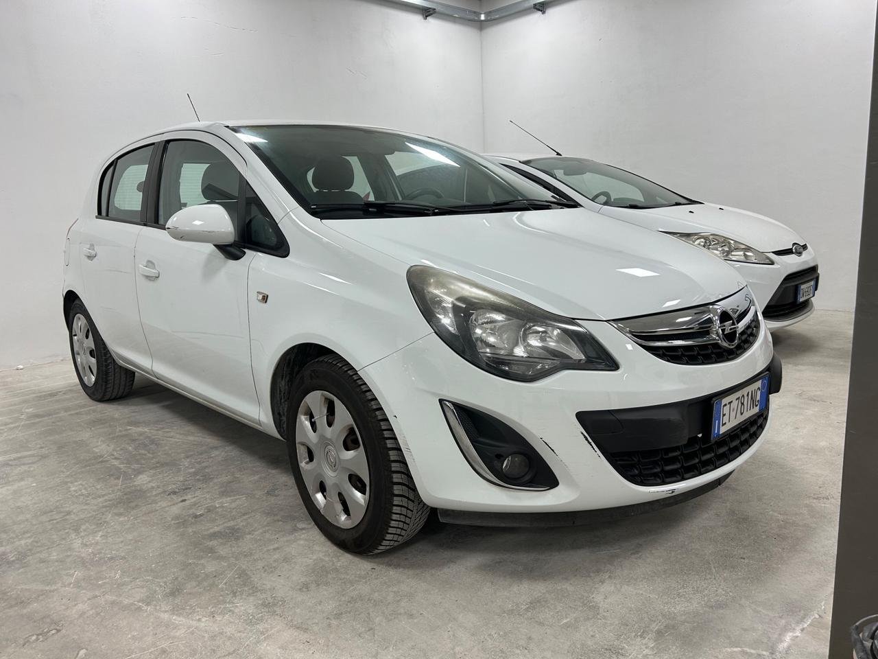 Opel Corsa 1.2 5 p solo 49mila km