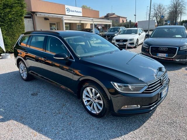 Volkswagen Passat Variant 2.0 Tdi 150Cv Business Dsg - Navigatore Discover