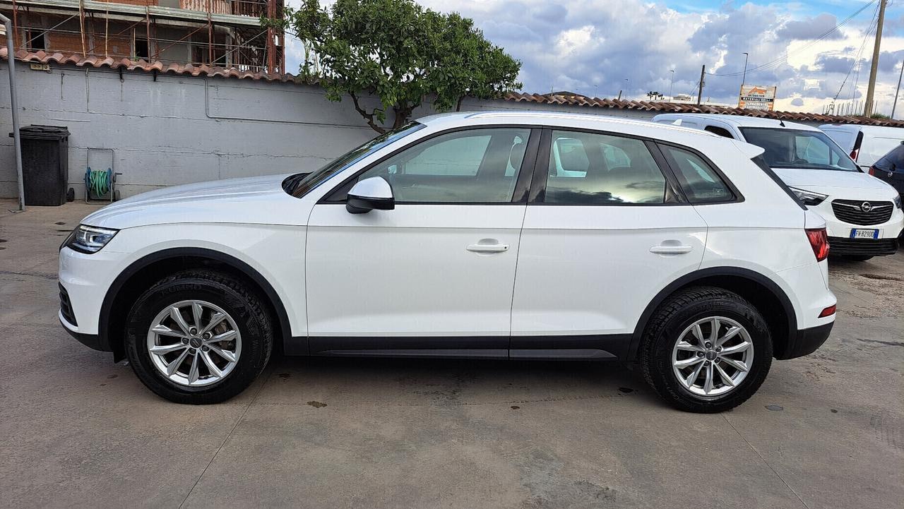 Audi Q5 TDI quattro 2.0 TDI S tronic 163cv