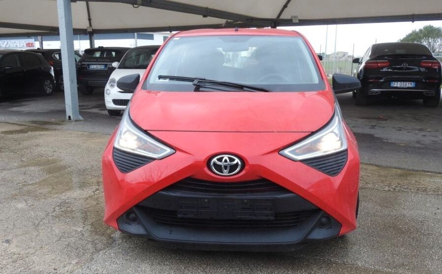 Toyota Aygo Connect 1.0 VVT-i 72CV 5 porte x-business MMT