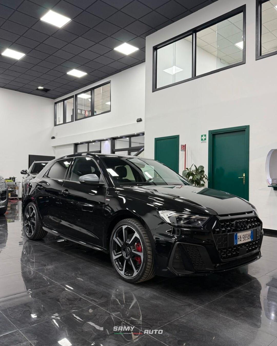 Audi A1 SPB 40 TFSI S tronic Identity Black