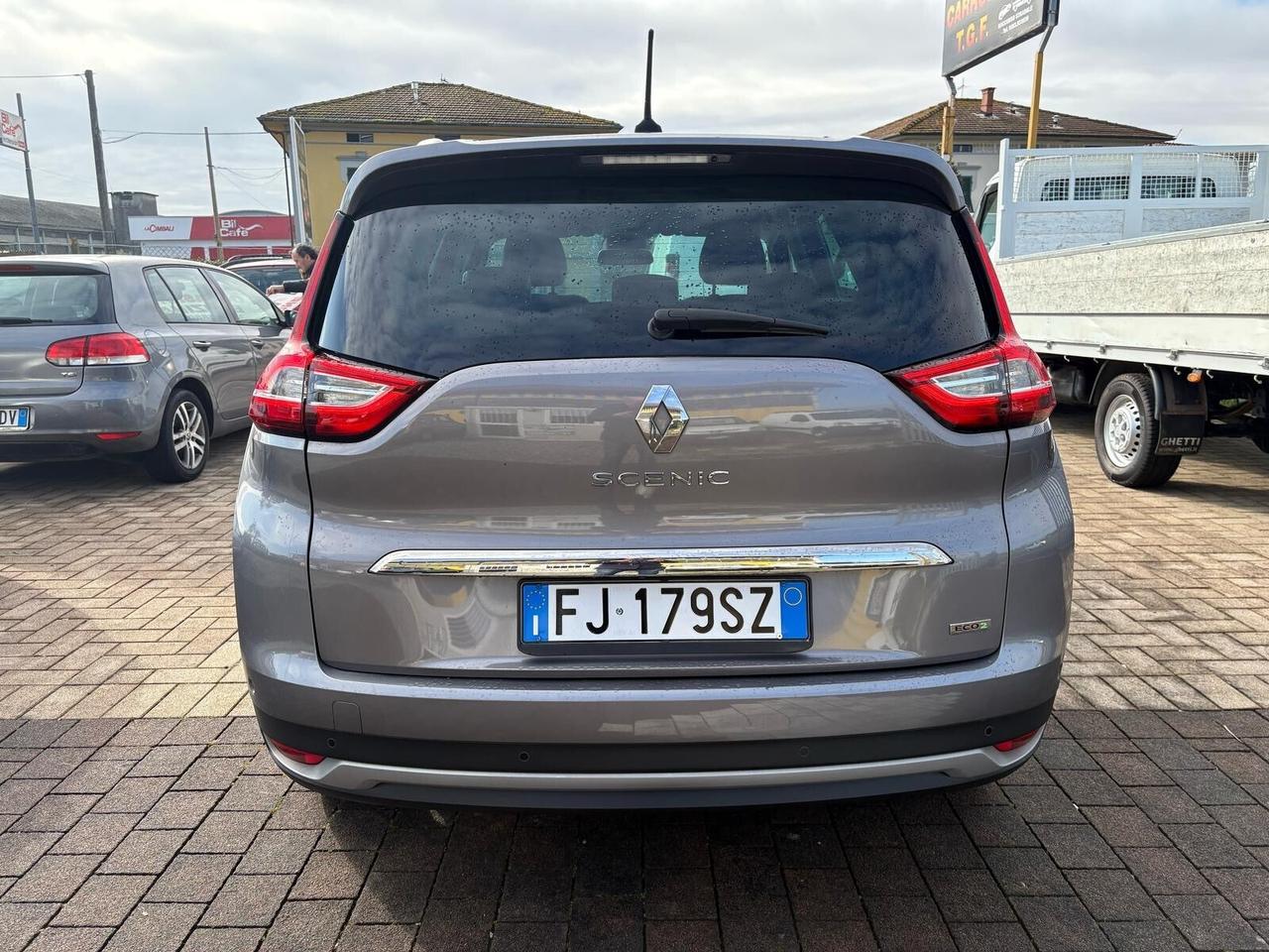 Renault Grand Scenic dCi 8V 110 CV EDC Energy Bose
