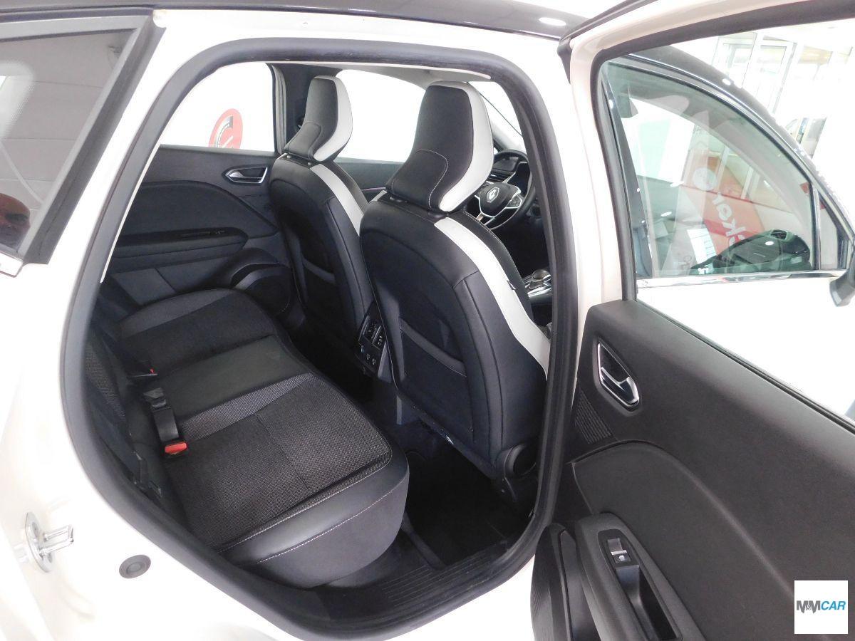 RENAULT - Captur - Plug-in Hybrid E-Tech 160 CV Int.