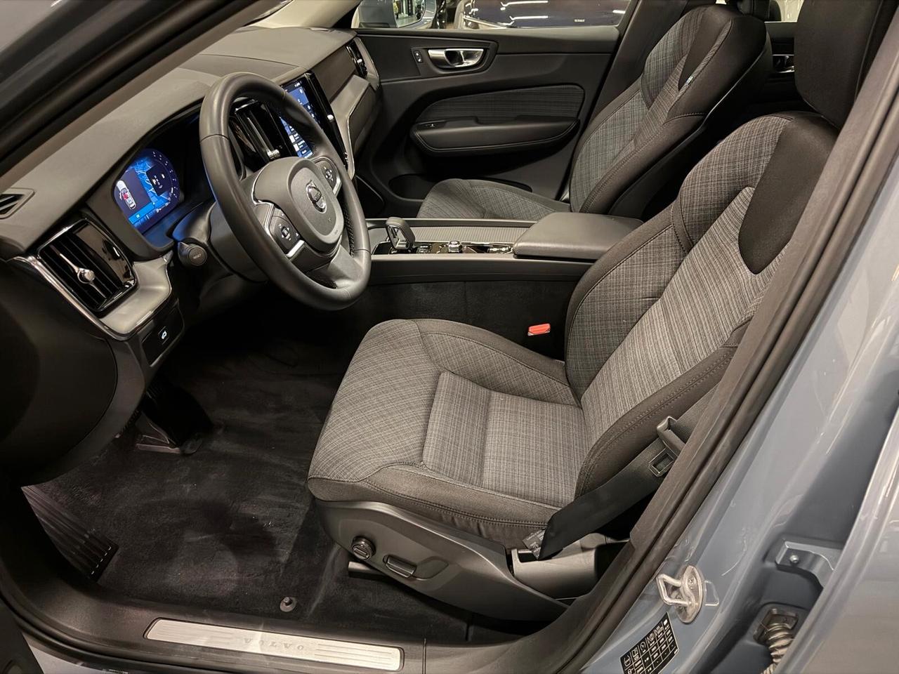 Volvo XC 60 XC60 B4 (d) AWD automatico Core