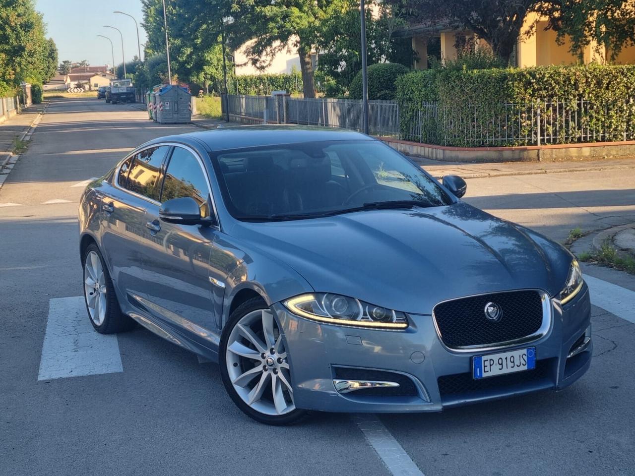 Jaguar XF 2.2 D 200 CV Luxury MOTORE NUOVO