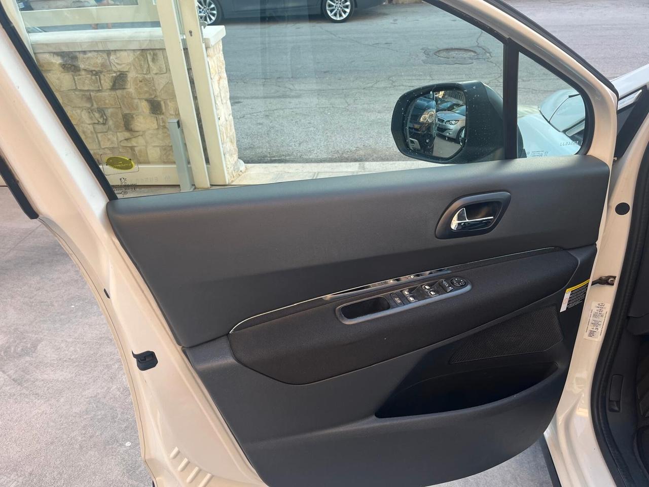 Peugeot 3008 1.6 HDi 112CV Tecno