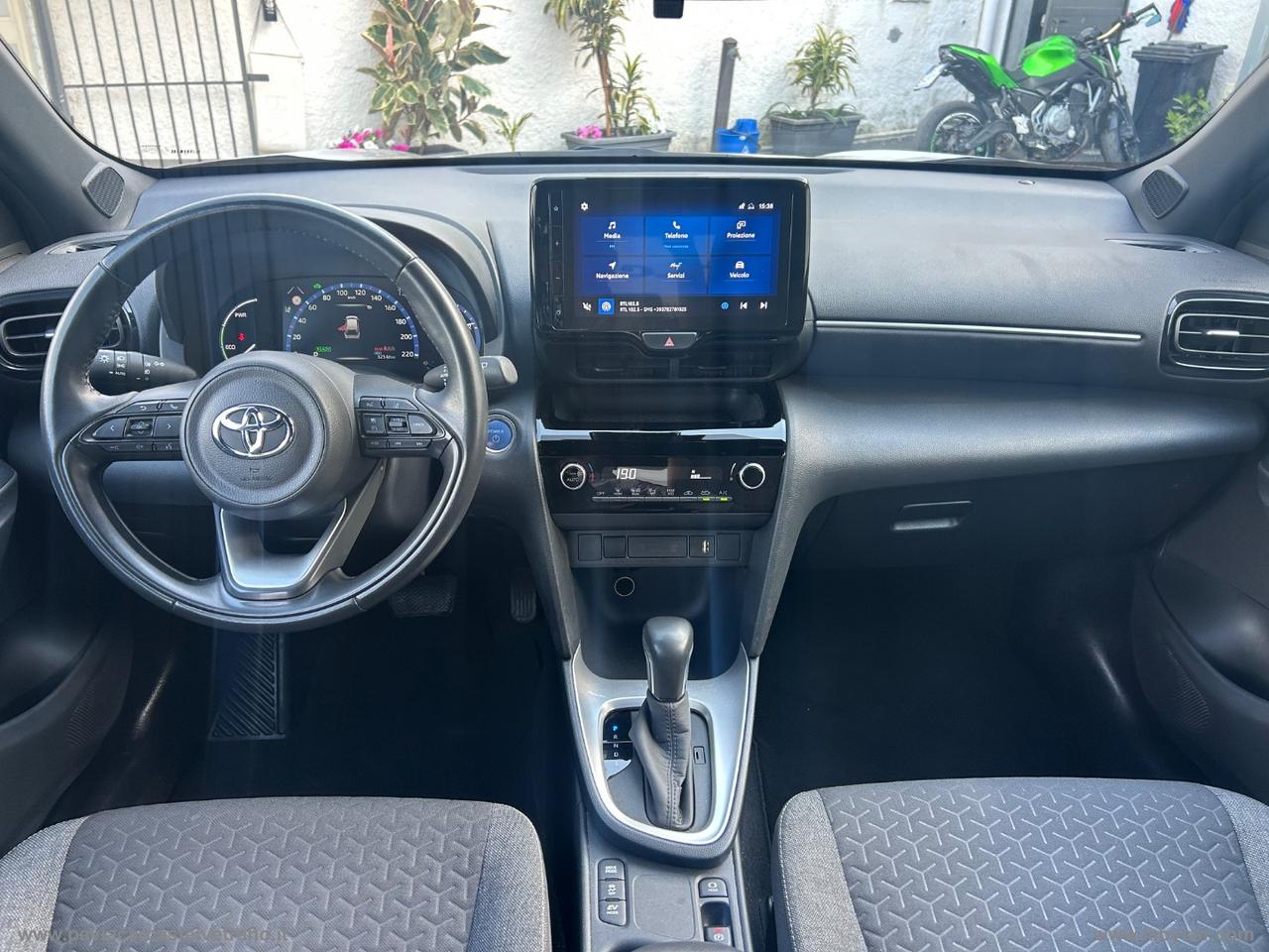 TOYOTA Yaris Cross 1.5 Hybrid 5p. E-CVT Advent.