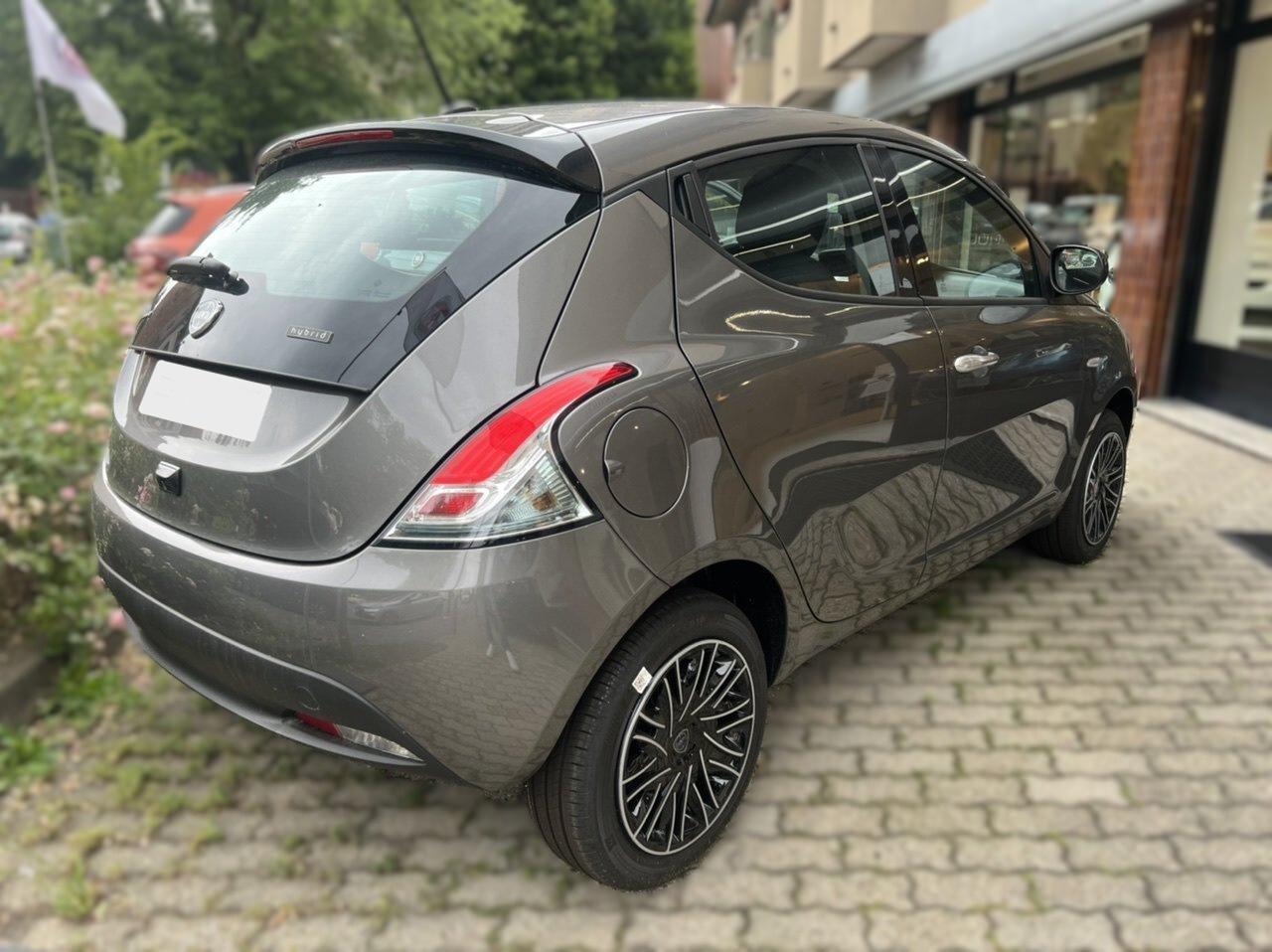 Lancia Ypsilon