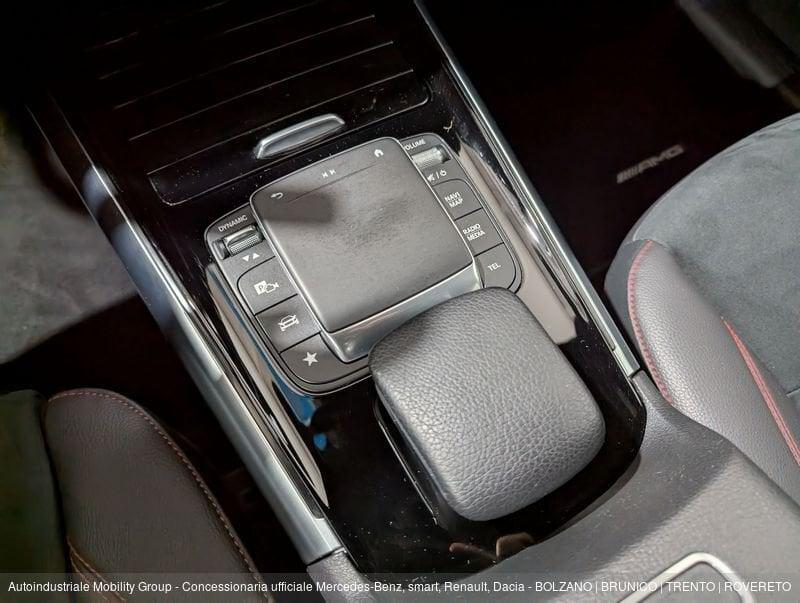 Mercedes-Benz GLA 200 D 4MATIC PREMIUM AUTOMATIC