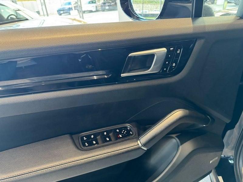 Porsche Cayenne Cayenne 3.0 V6