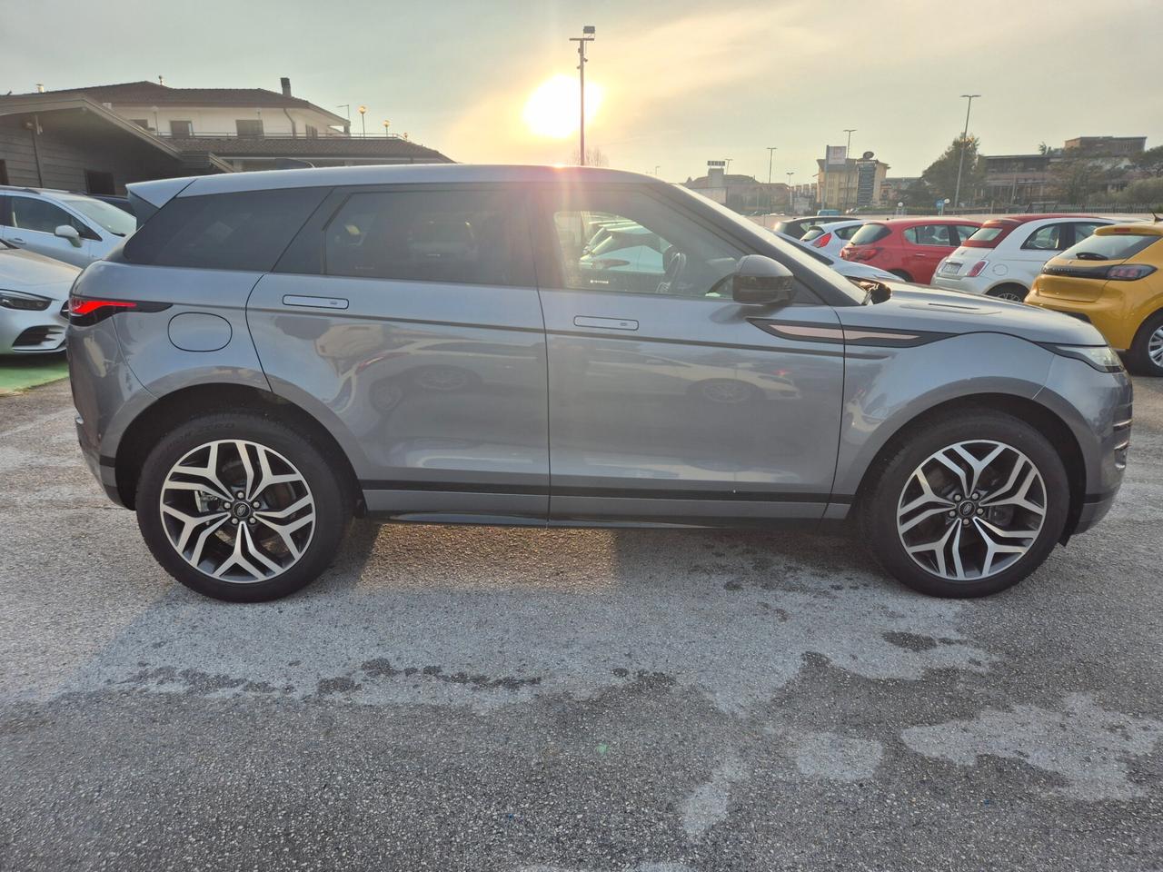 Land Rover Range Evoque 2.0D 204 CV AWD Auto R-Dynamic HSE