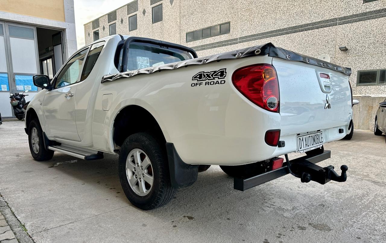 Mitsubishi L200 2.5 DI-D/136CV Club Cab Invite DPF