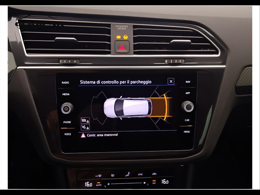 VOLKSWAGEN Tiguan II 2021 - Tiguan 2.0 tdi R-Line 4motion 150cv dsg