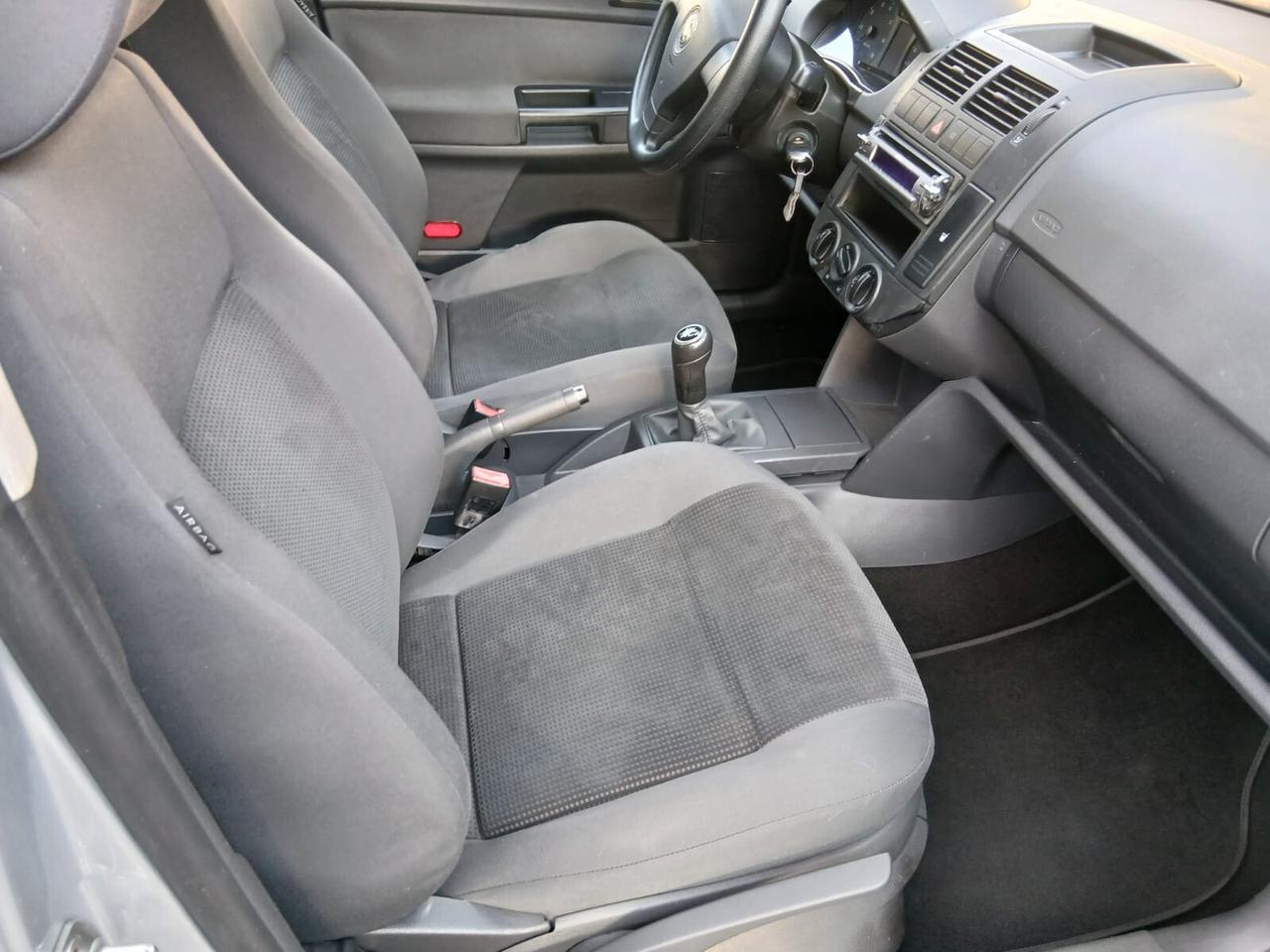 Volkswagen Polo 1.4/80CV 16V 5p. Comfortline