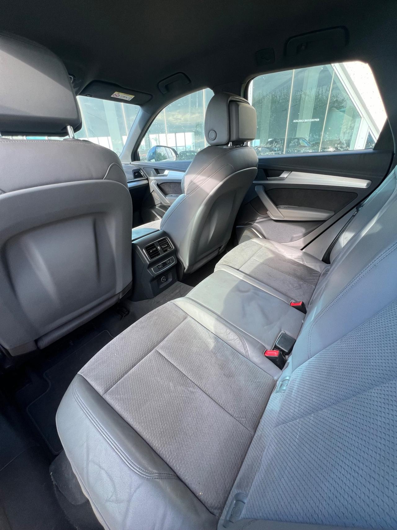 Audi Q5 2.0 TDI 190 CV quattro S tronic Business Sport