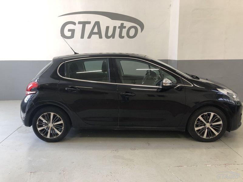 Peugeot 208 PureTech 82 5 porte Allure
