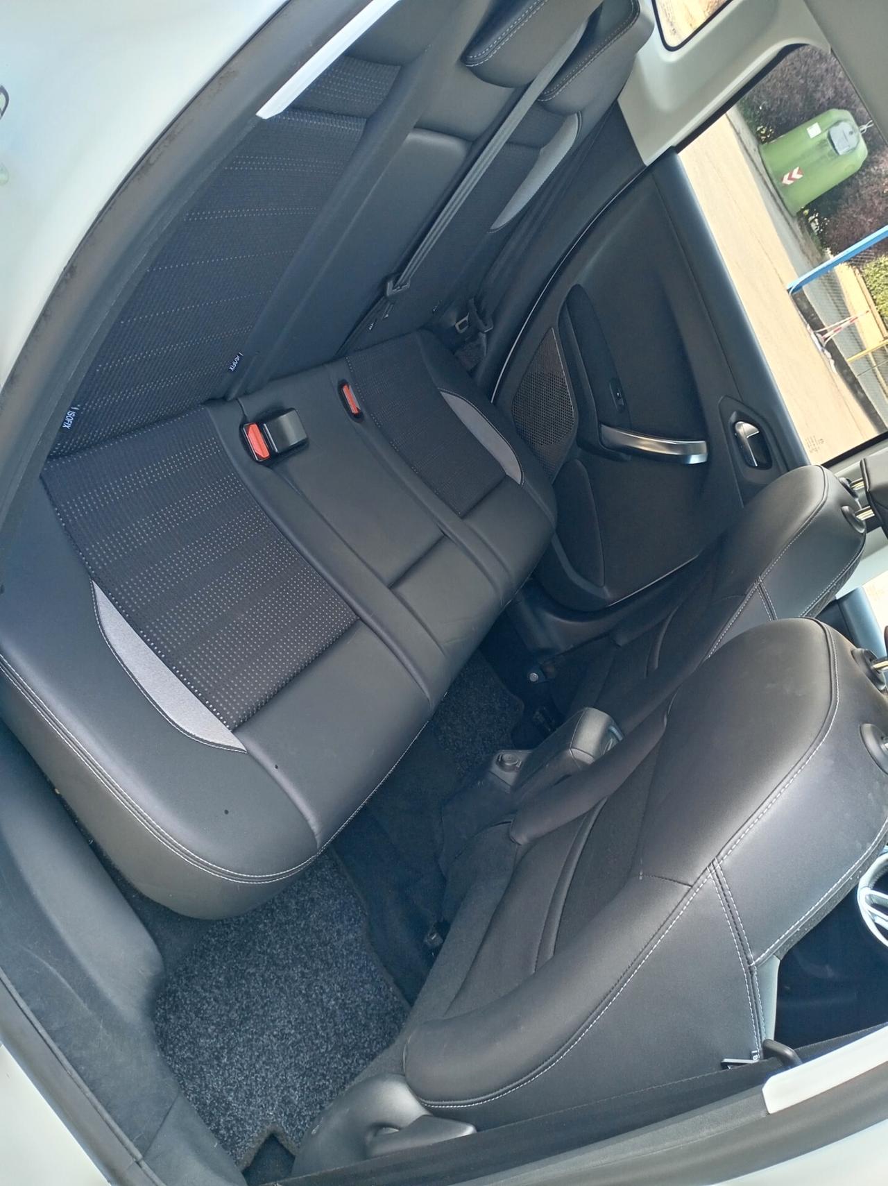 Peugeot 2008 1.6 e-HDi 92 CV Stop&Start Allure