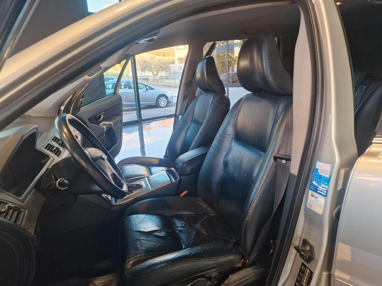 Volvo XC 90 XC90 2.4 D5 185 CV aut. AWD Executive