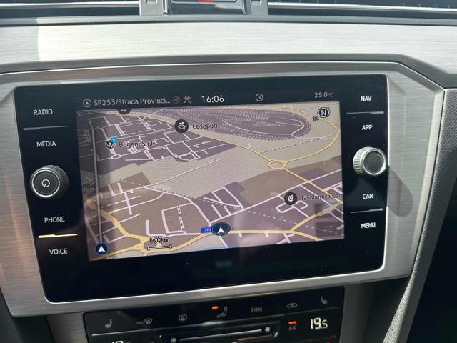 VOLKSWAGEN Passat Variant 2.0 TDI SCR EVO Business "PARI AL NUOVO"