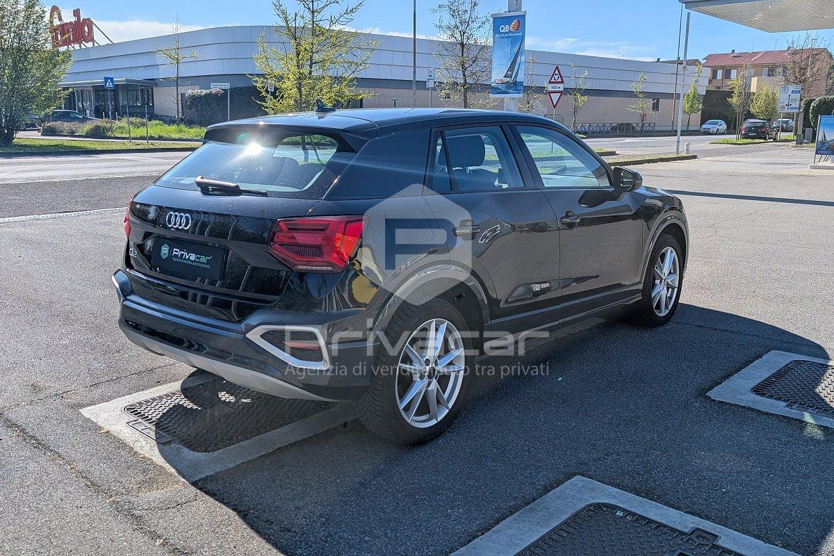 AUDI Q2 30 TDI S tronic Business