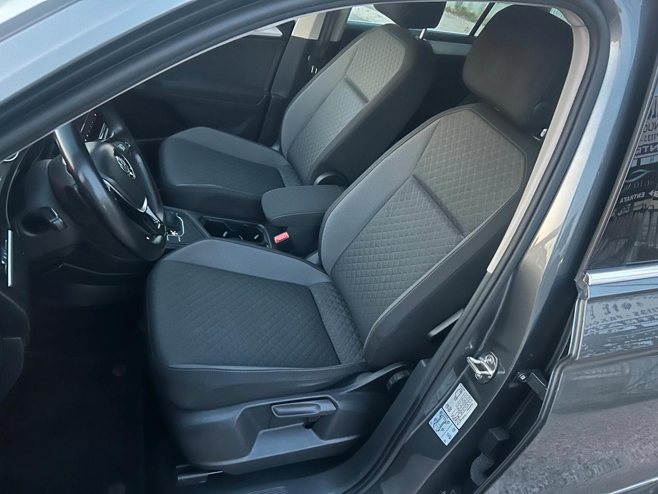 Volkswagen Tiguan 2.0 TDI SCR DSG Business Sport BlueMotion Technology