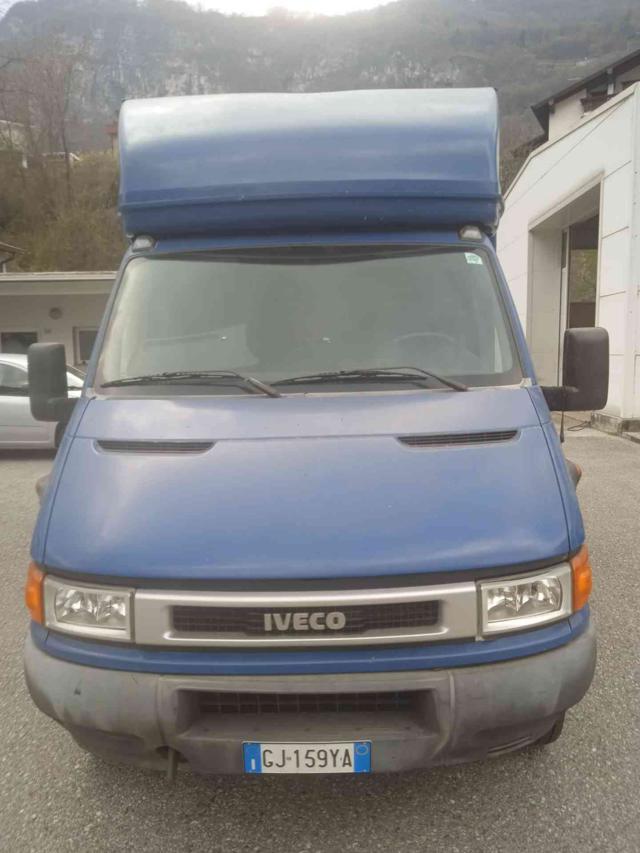 IVECO Daily 35C12 2.3 Hpi Trasporto Cavalli Patente B !!!