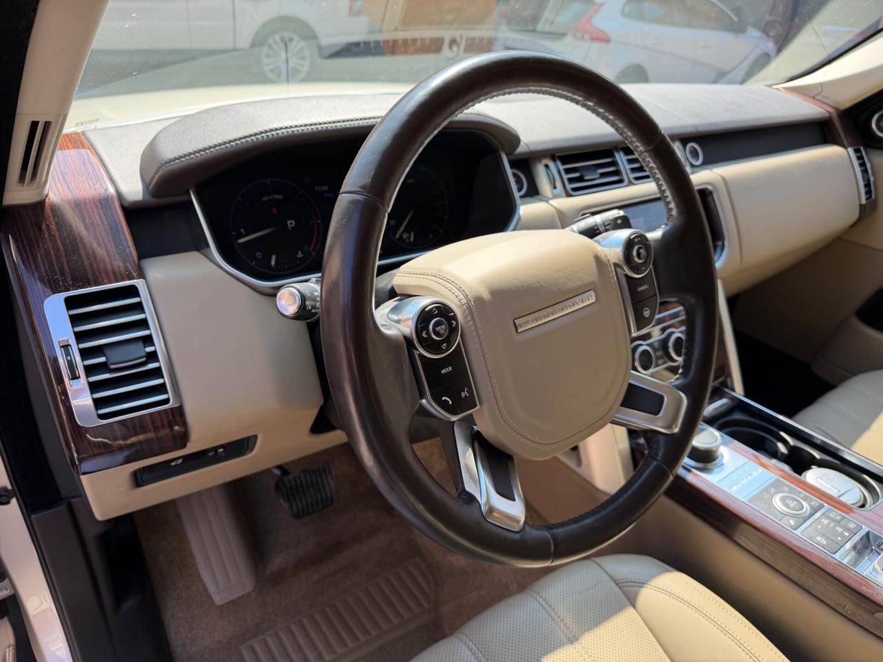 Land Rover Range Vogue 3.0 TDV6 AUTOBIOGRAPHI