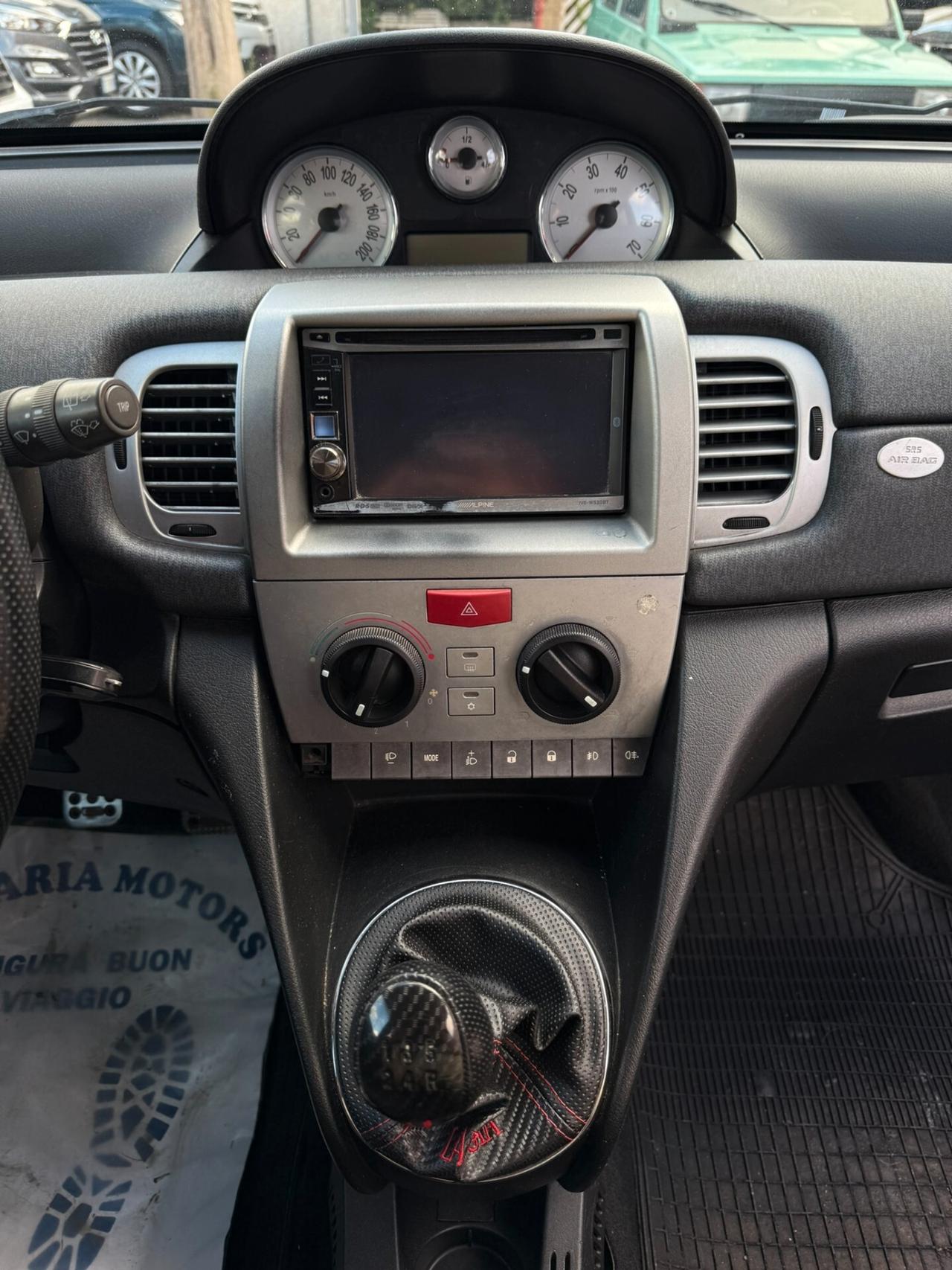 Lancia Ypsilon 1.3 M.J 75CV Platinum - 2011