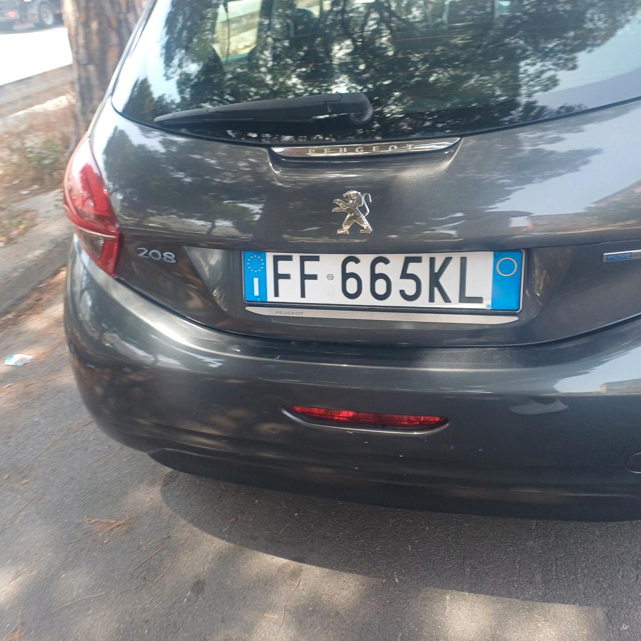 Peugeot 208 PureTech 82 5 porte Allure