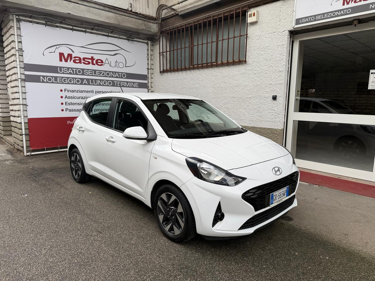 Hyundai i10 1.0 MPI Connectline – 2023 | 18.950 km – Neopatentati OK - Garanzia fino 10/2028