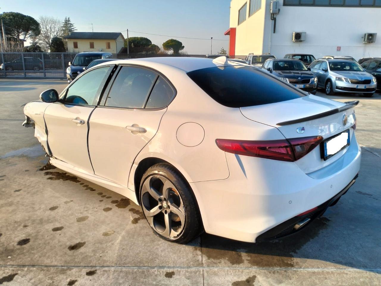 Alfa Romeo Giulia 2.2 t 210 CV AT8 AWD Q4 Veloce - SINISTRATA -