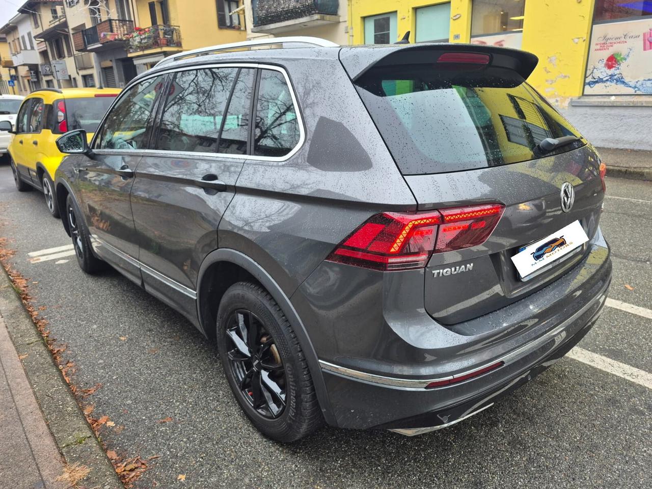 Volkswagen Tiguan 240CV DSG 4MOTION R-Line