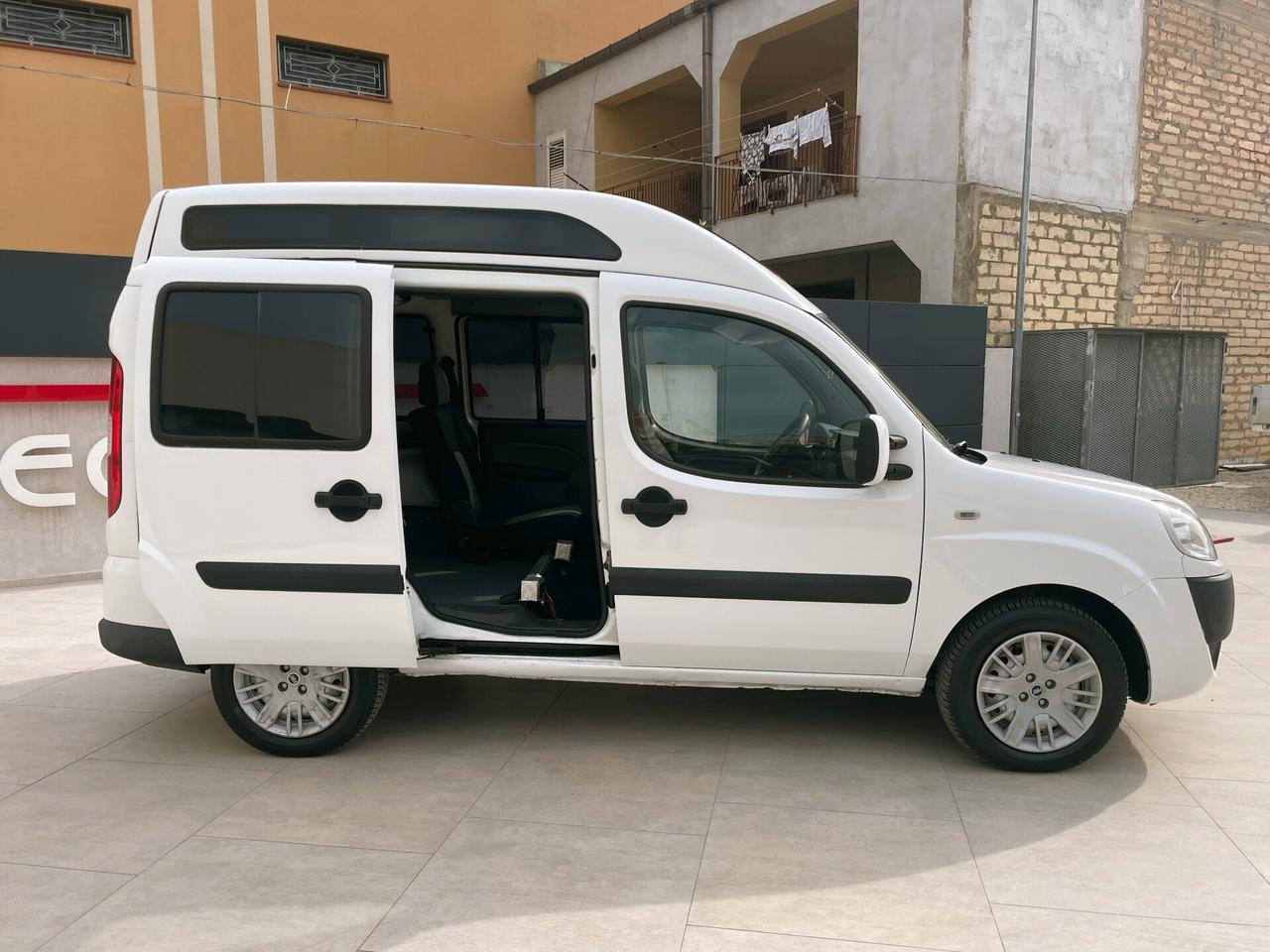 Fiat Doblò Tetto Alto Trasporto Disabili