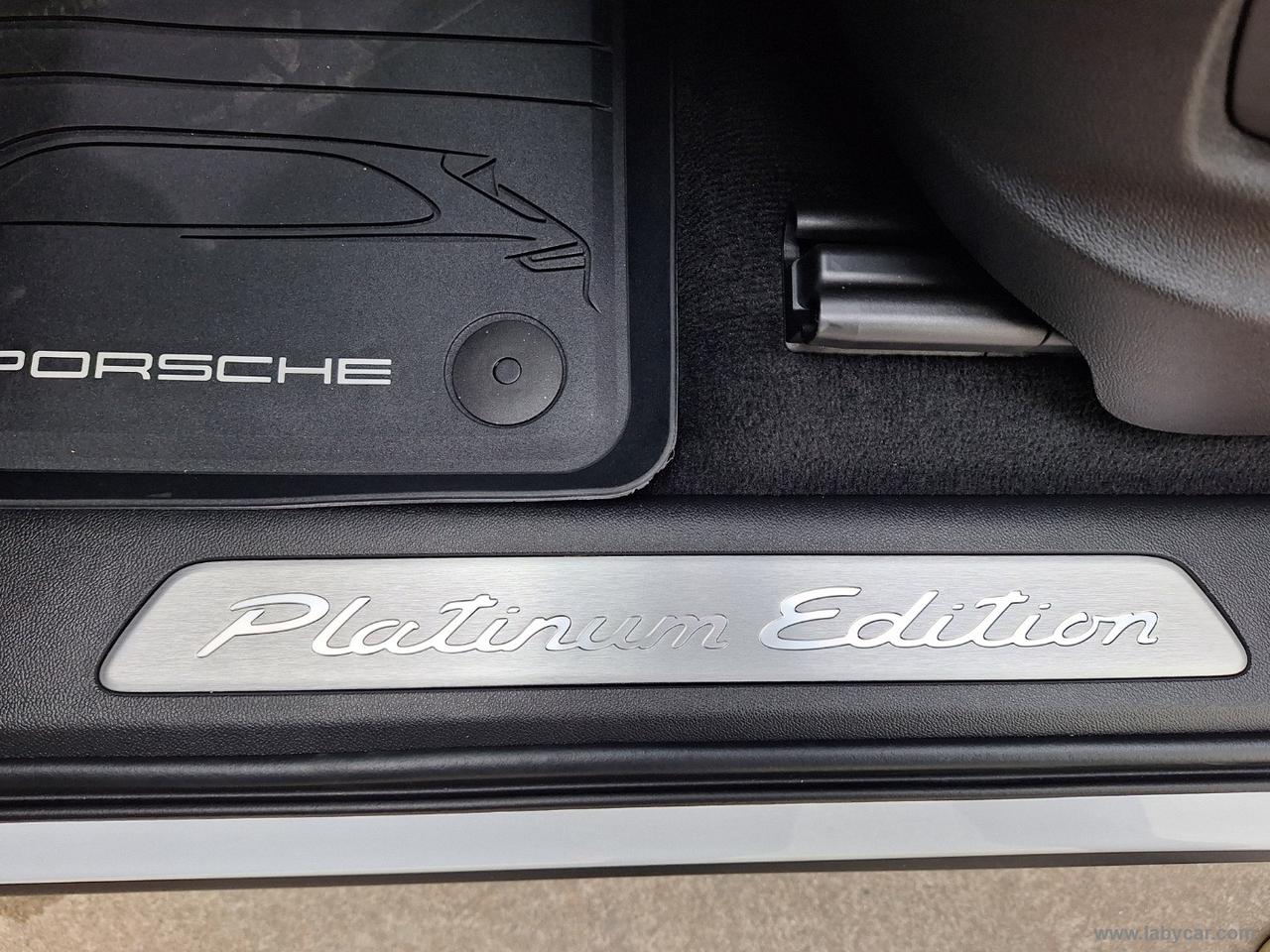 PORSCHE Cayenne Coupé 3.0 V6 E-Hybrid PlatINUM TETTO CARBONIO