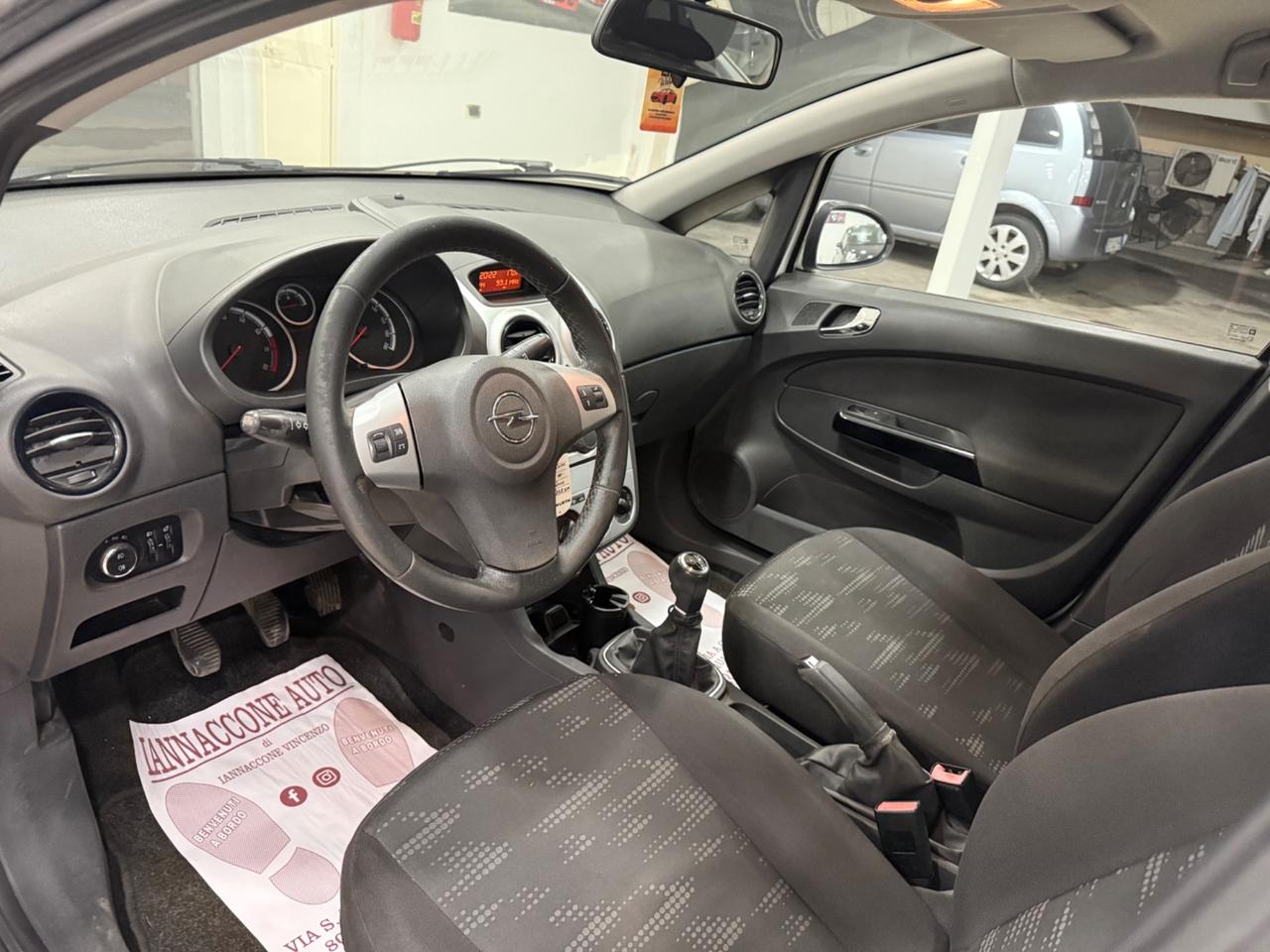 Opel Corsa 1.2 cosmo restyling nuova