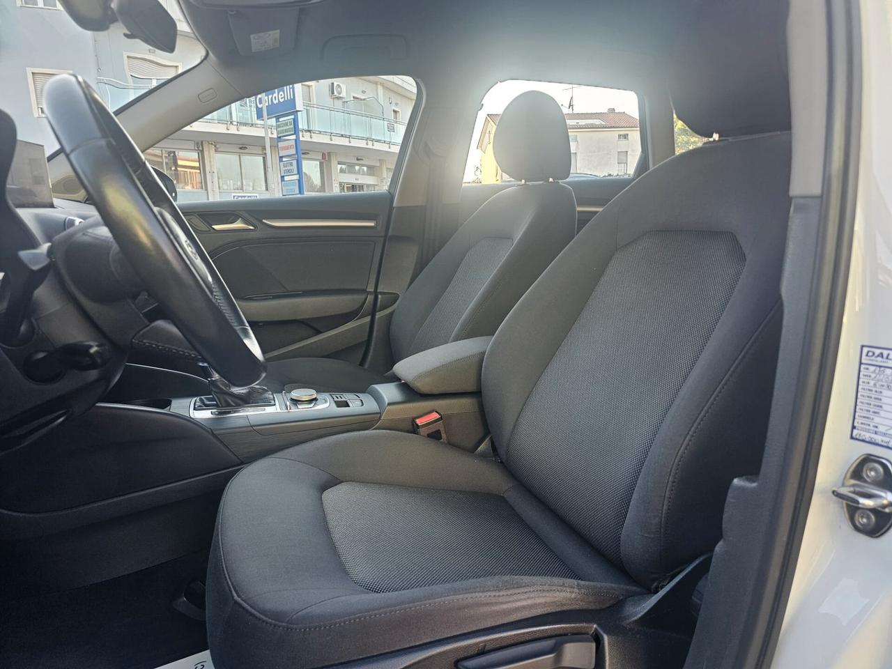 Audi A3 SPB 1.4 TFSI S tronic g-tron Business