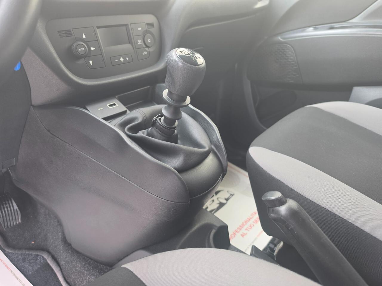 Fiat Doblò 1.6 MTJ 105CV 5 POSTI N1