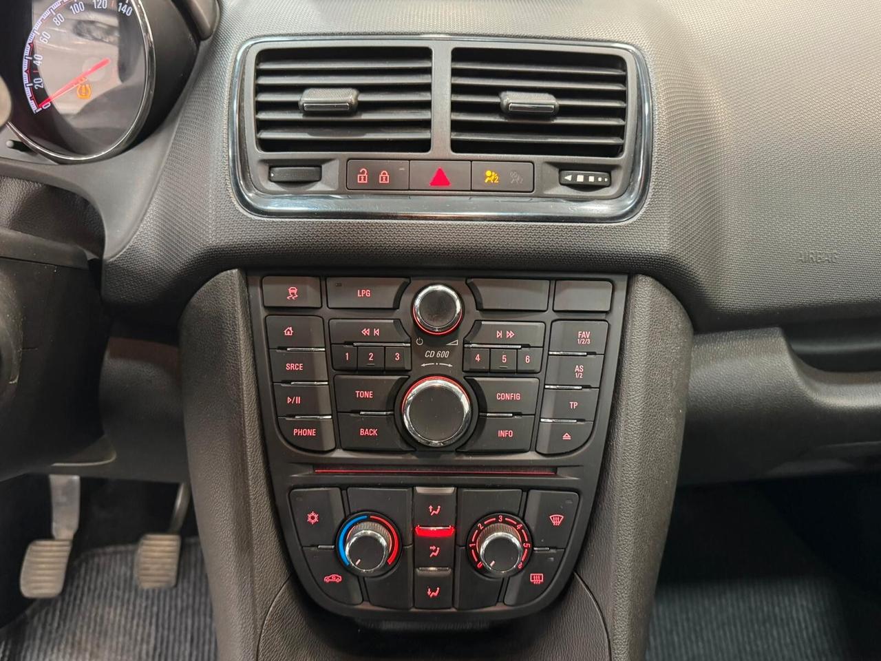 Opel Corsa 1.4 90CV GPL Tech 5 porte Cosmo
