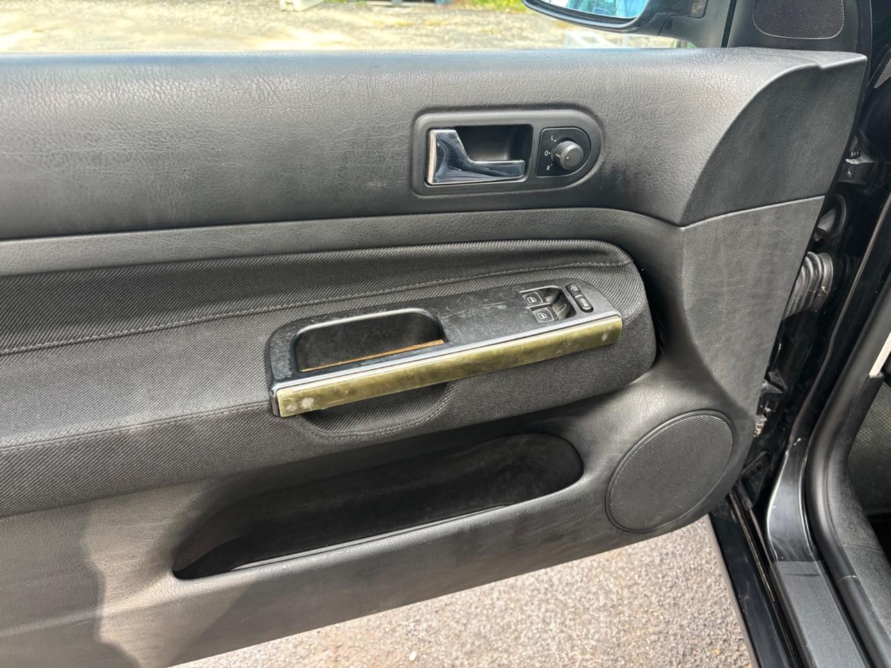 Volkswagen Golf GTI Golf 1.8 turbo 20V cat 3p. GTI