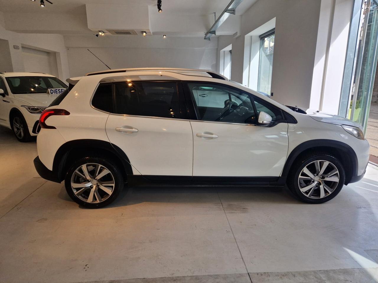 Peugeot 2008 BlueHDi 100 Allure