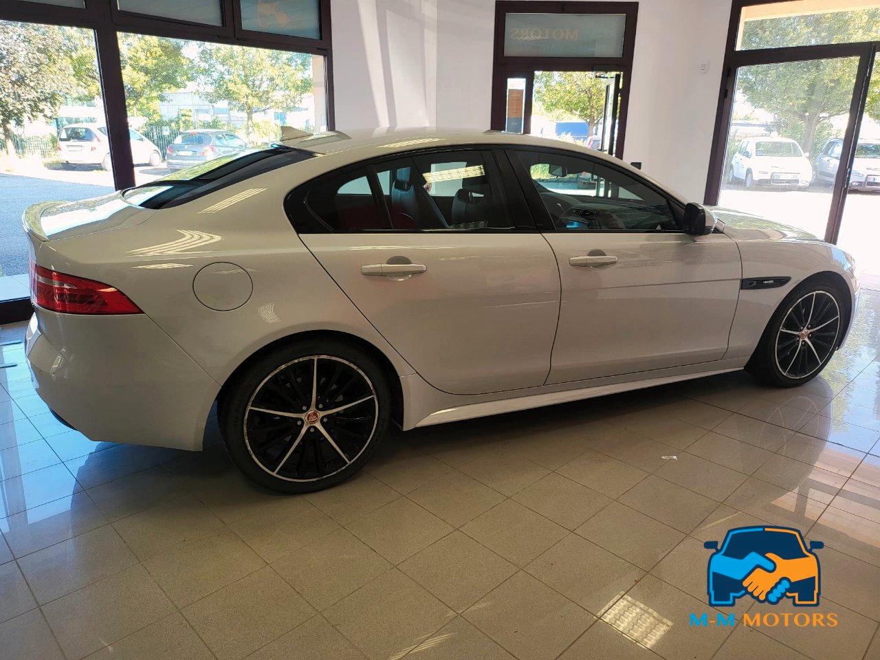 Jaguar XE Berlina XE 2.0d R-Sport 180cv auto